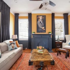Forsyth Historic Duplex Sleeps 10 - Great for large Groups!