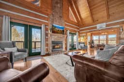 Hot Tub Hideaway | Beech Mountain Chalet - Image 2