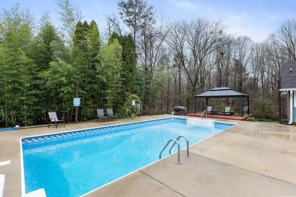 Poolside Paradise in the Heart of Charlotte - Image 1
