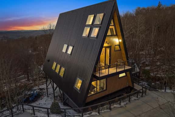 A-Frame at the slope, Beech Mountain Resort - Image 1