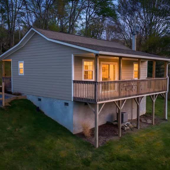 Apple Orchard 2BR | Views | EVCharger - Image 1