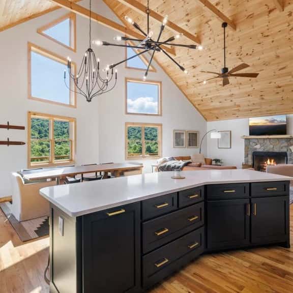 Modern Mountain Retreat I Hot Tub, Views, Game Room - Image 1