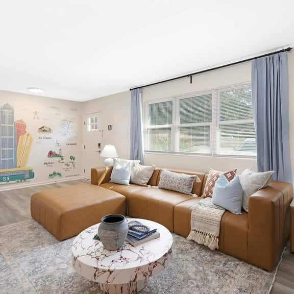 CLT Vibes | Trendy 3BR Near SouthPark - Image 1