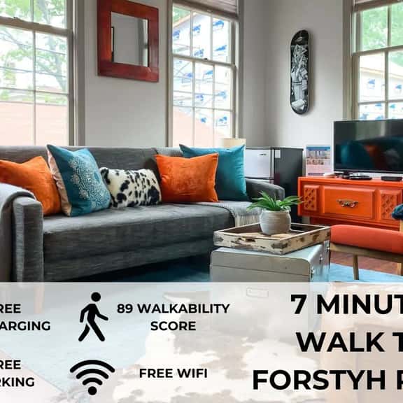 Charming Savannah Townhouse Walk to Forsyth Park  Downtown - Image 1