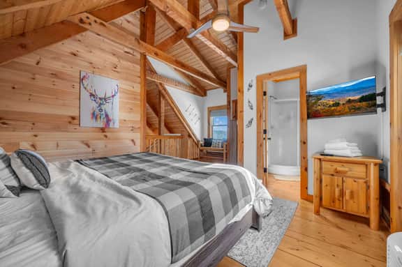 Hot Tub Hideaway | Beech Mountain Chalet - Image 5